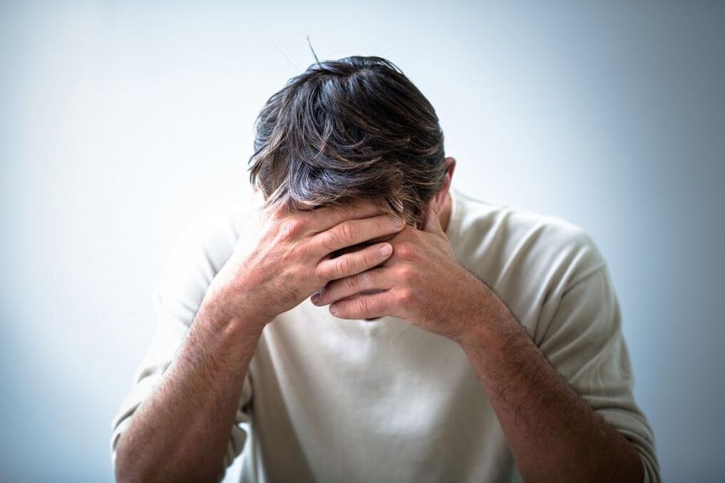 pain in a man with prostatitis
