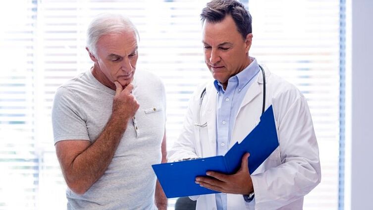 The doctor prescribes the treatment of prostatitis